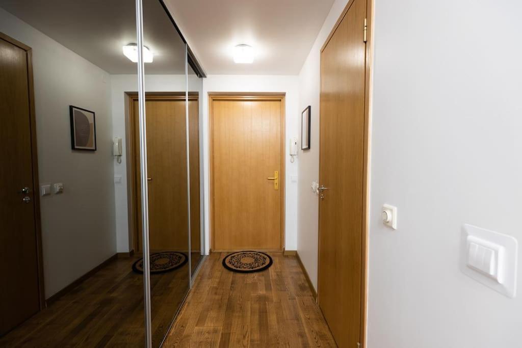 Modern & Cozy Place In The Very Heart Of Tallinn Extérieur photo