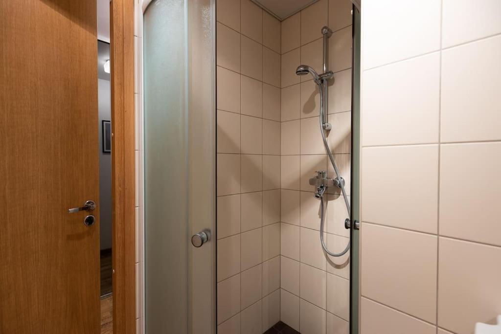 Modern & Cozy Place In The Very Heart Of Tallinn Extérieur photo