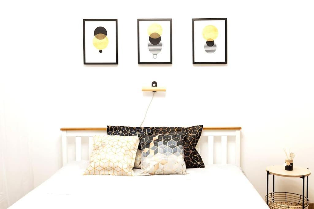 Modern & Cozy Place In The Very Heart Of Tallinn Extérieur photo